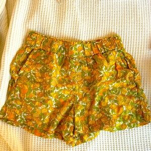 J Crew Tropez short in citrus pattern. Size M, linen blend.